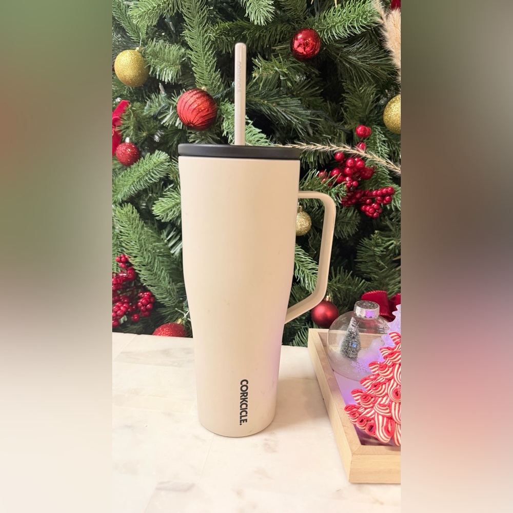 Corkcicle White Tumbler with Handle and Straw
